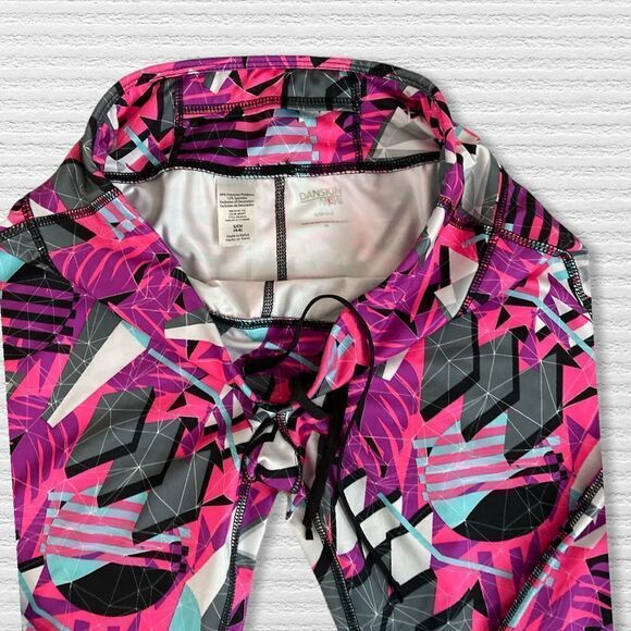Danskin Pattern Leggings - Size S (4-5) - Pink/Black - Picture 2 of 3
